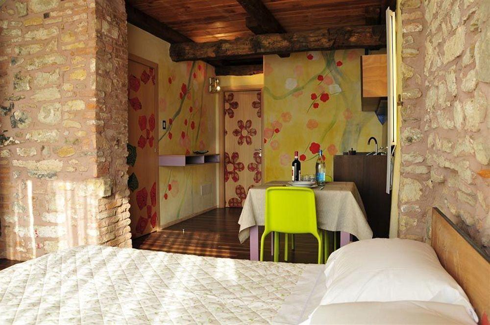Dimora Le Nove Fate Hotell Bergamo Exteriör bild