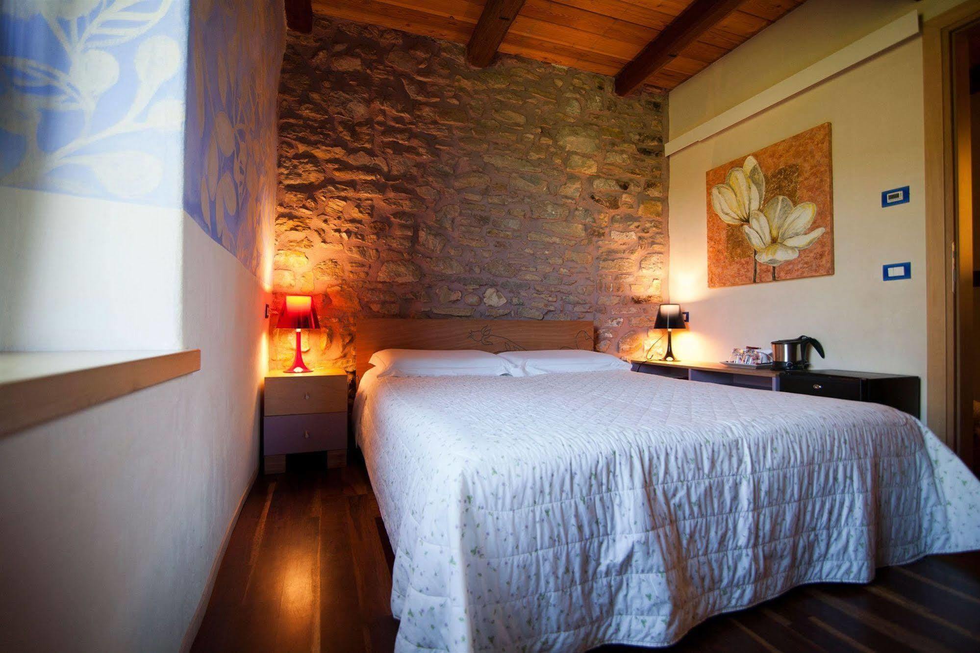 Dimora Le Nove Fate Hotell Bergamo Exteriör bild